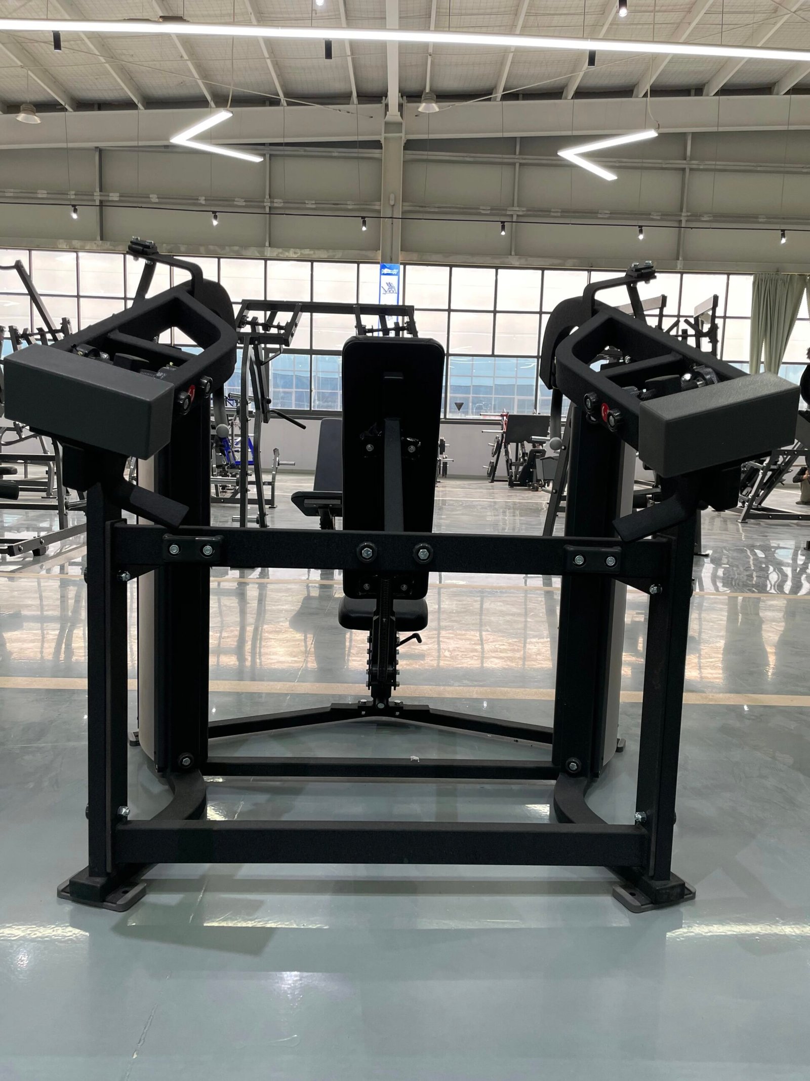 Adjustable Shoulder Trainer with 300kg Capacity for Commercial Gym & Home Use - Image 6