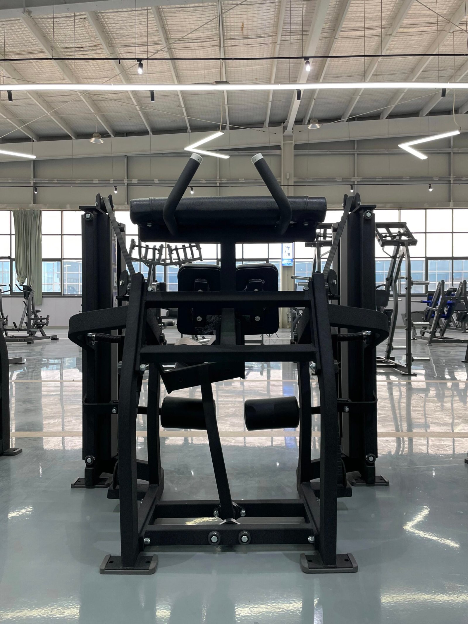Kneeling Leg Curl Machine for Heavy-Duty Commercial Gym with Isolated Hamstring Targeting - Image 3