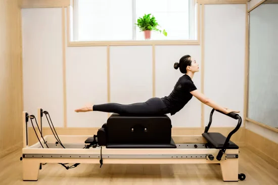 2025 Wholesale Pilates Wall Unit Wood Sliding Reformer with Full Tracking