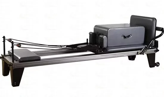 Black Aluminum Pilates Reformer Machine for Studio